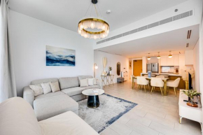Stylish sea view from new 2BD La Vie